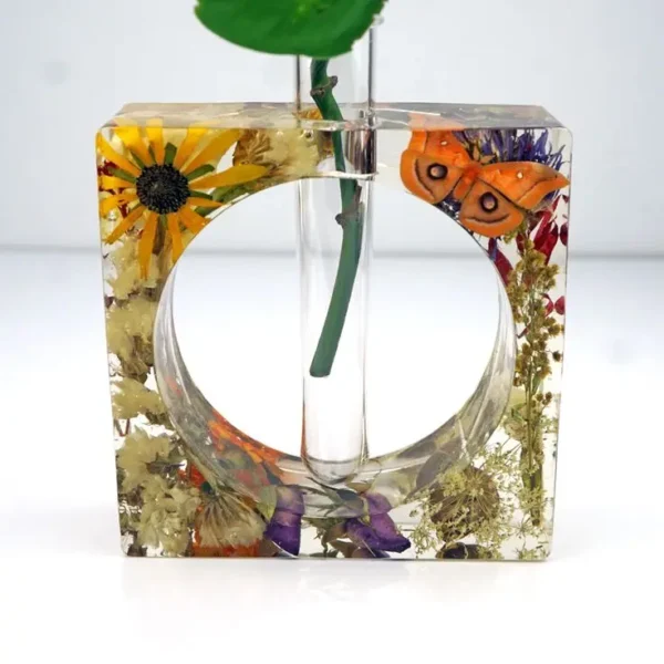 Custom Creative Resin Brand Circle Shape Vase with Mixing Color Resin Flower Vase for Home Decor - Image 3