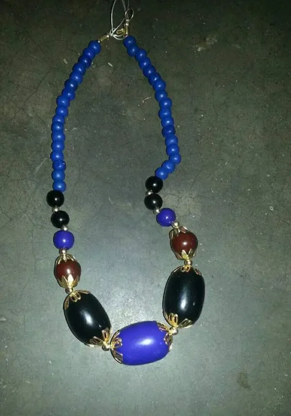 Ethically Design Chemical Resin Oval and Round Glossy Beads Ethnic Fashion Necklace and Beautifully Handmade Designed Necklace - Image 2