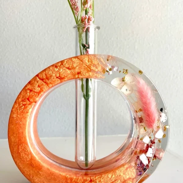 Custom Creative Resin Brand Circle Shape Vase with Mixing Color Resin Flower Vase for Home Decor