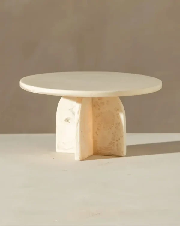 Unique Designable Resin Cake Table for Birthday Party with Customized Shape and Size Handmade Various Colors Resin Cake Table